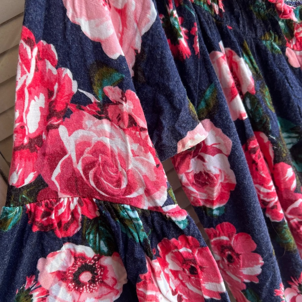Floral Off-Shoulder Top - Picture 3 of 4